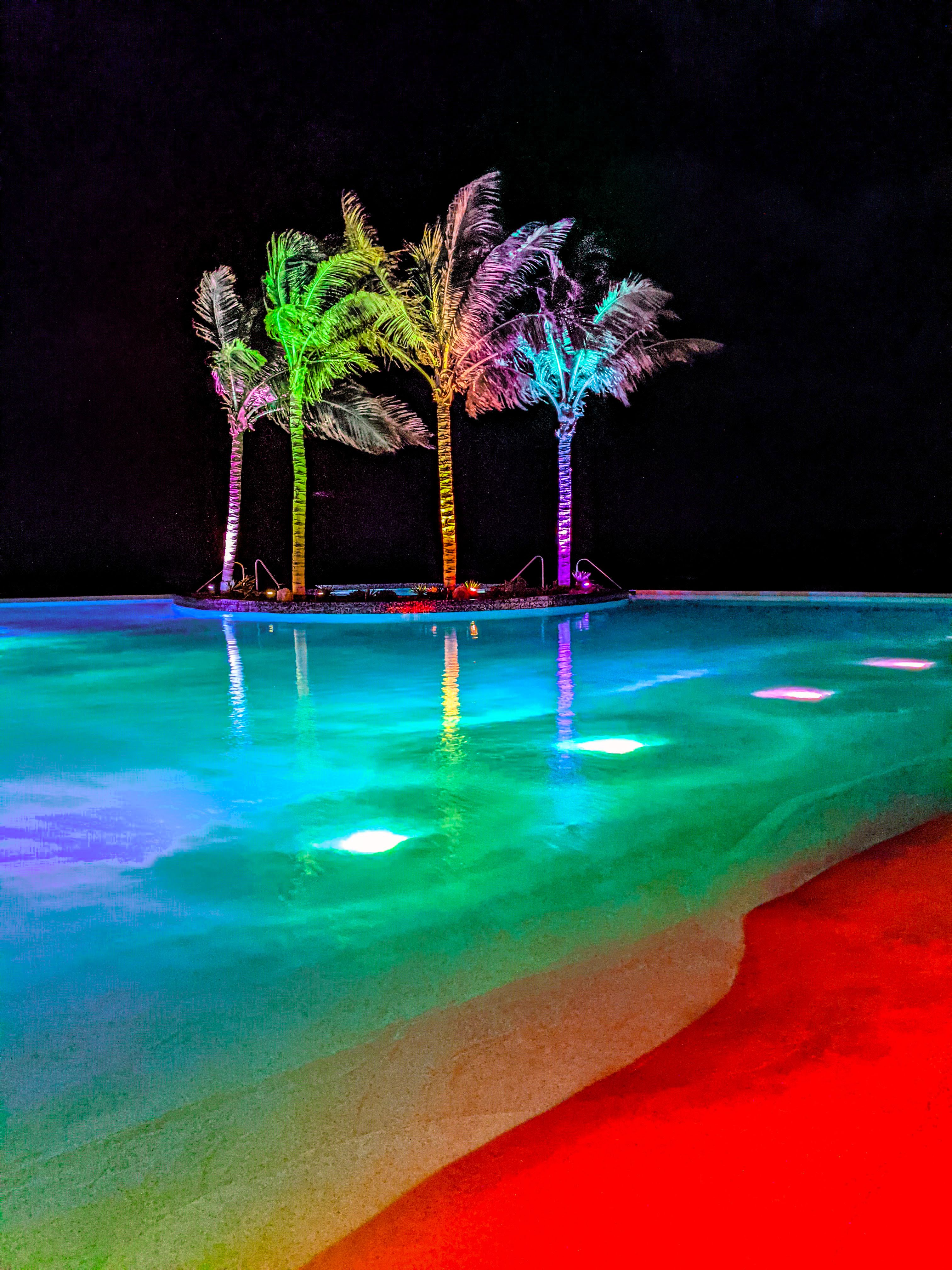 Haiiileen’s Haiii on Art: St. Martin, Caribbean (2021) capturing light and reflection across Caribbean landscapes.
