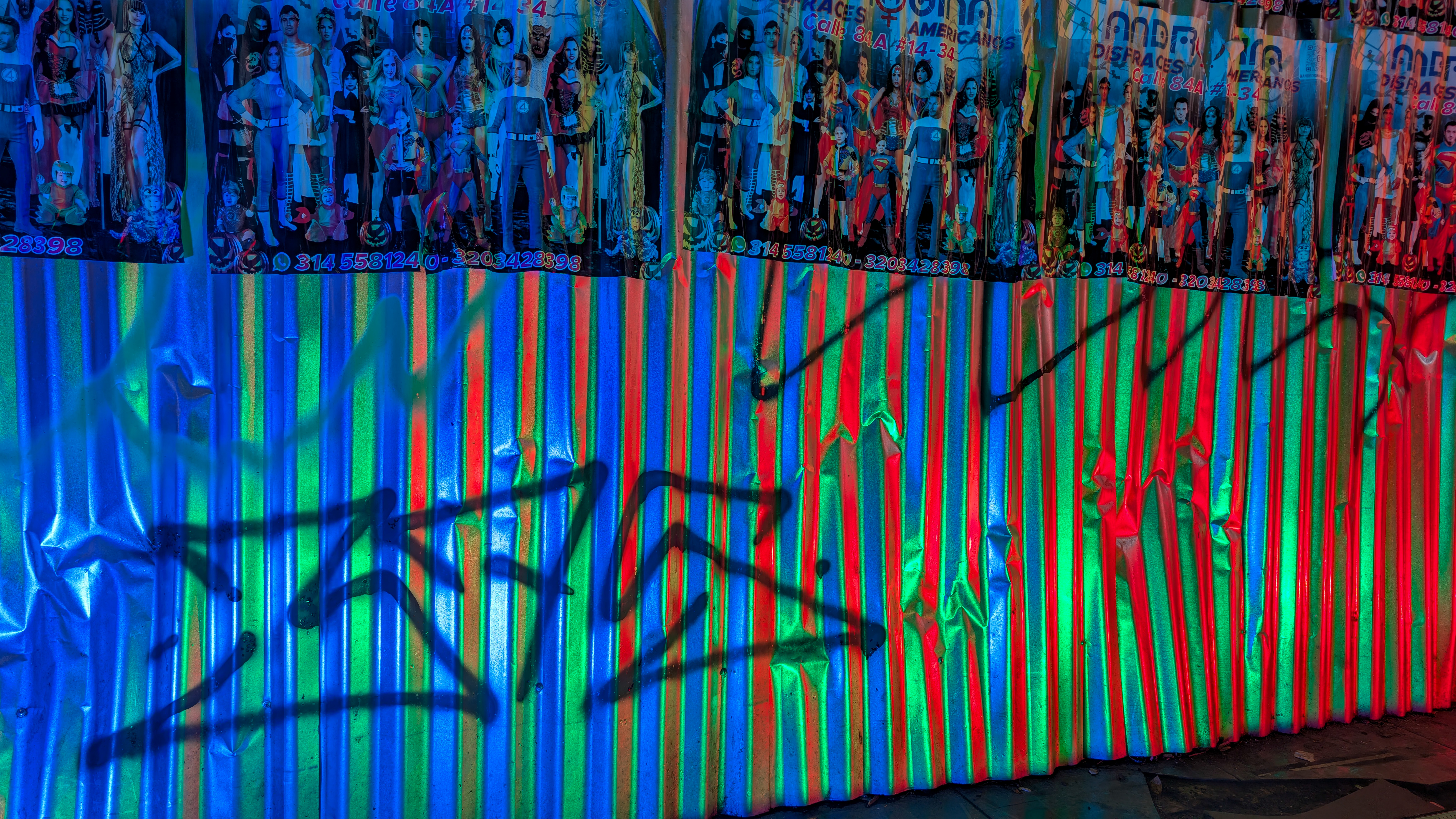 Haiii on Art: Bogotá Edition (2025) by Haiiileen — night photography of Bogotá’s neon reflections and graffiti light patterns